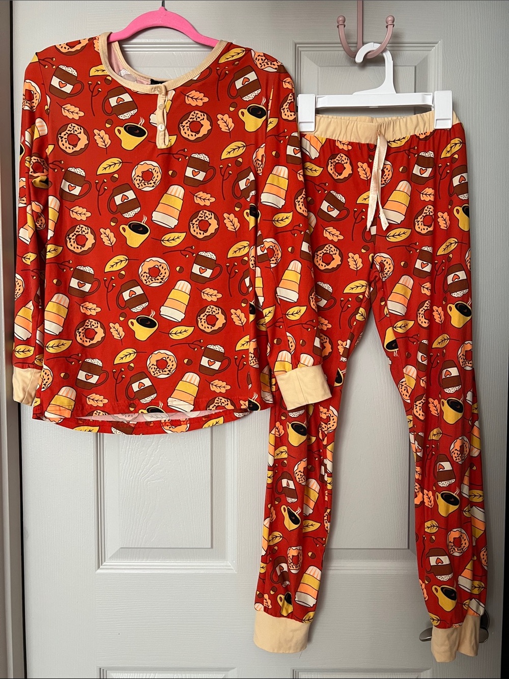 🍂 Women’s Cozy Orange Autumn Coffee & Donut Pajama Set - Large ☕️